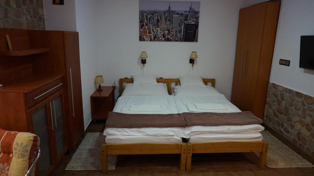 Chloe Apartman Szigetvár Exteriör bild